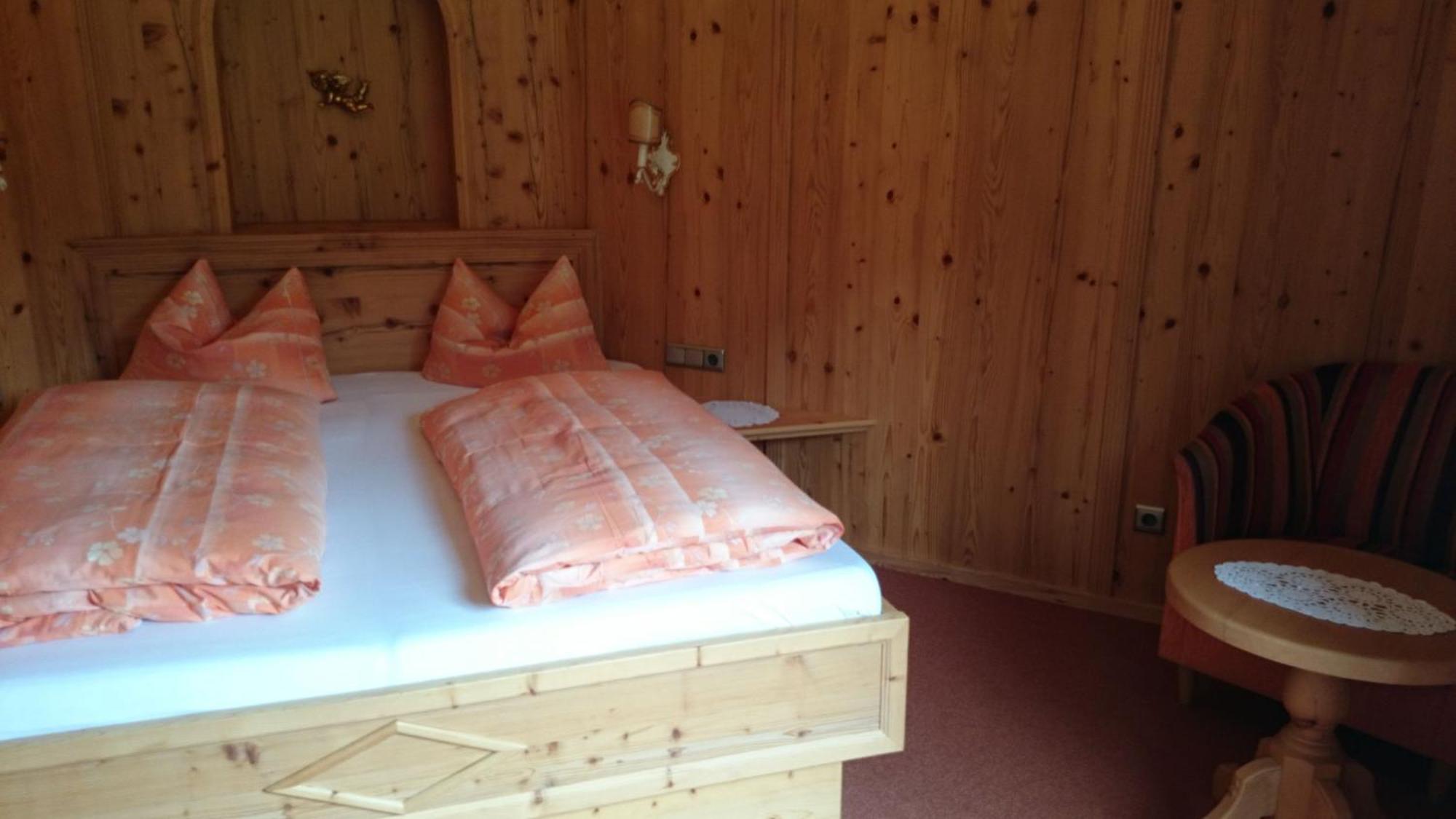 Zum Schweizerbartl Garmisch-Partenkirchen Quarto foto