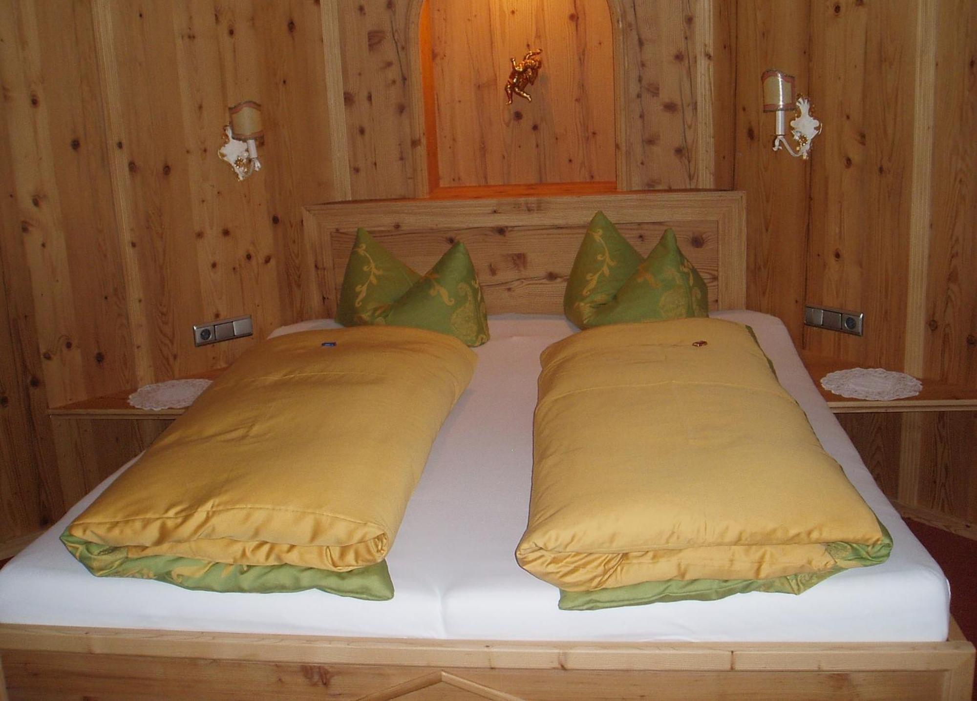 Zum Schweizerbartl Garmisch-Partenkirchen Quarto foto
